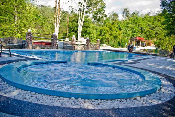 5 Weekend Getaways For Parents This Summer Break