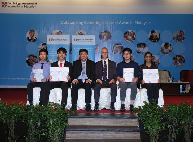 Cambridge IGCSE and Cambridge International AS & A Levels