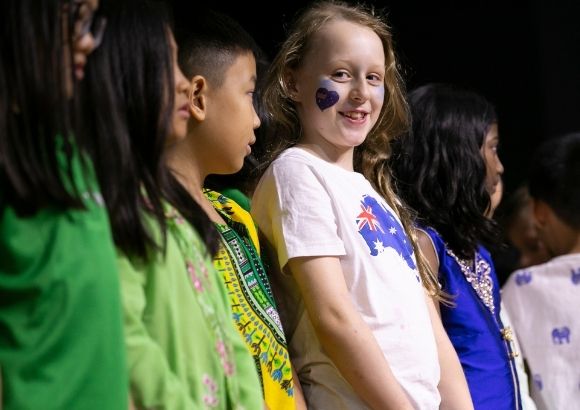 Top 5 reasons your child should be doing the Australian Curriculum in school