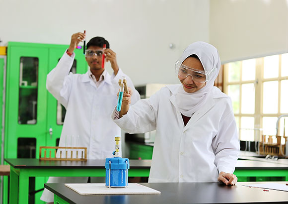 KTJ Among Schools Worldwide with the Most Oxbridge Offers