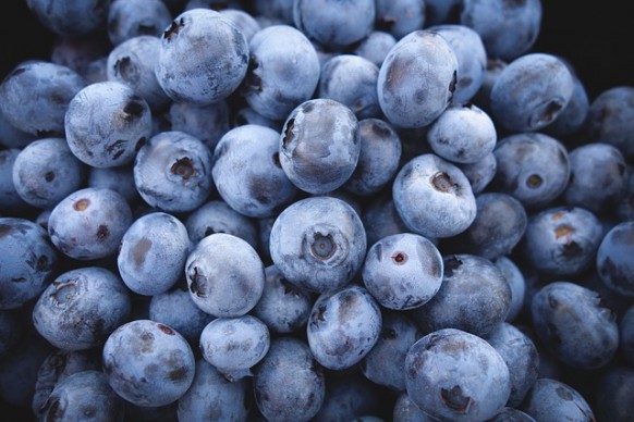 10 Superfoods To Add To Your Kid's Diet